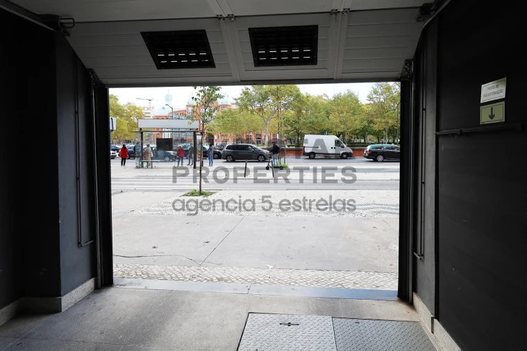 Apartamento T1 para Arrendamento em Avenidas Novas Foto 33