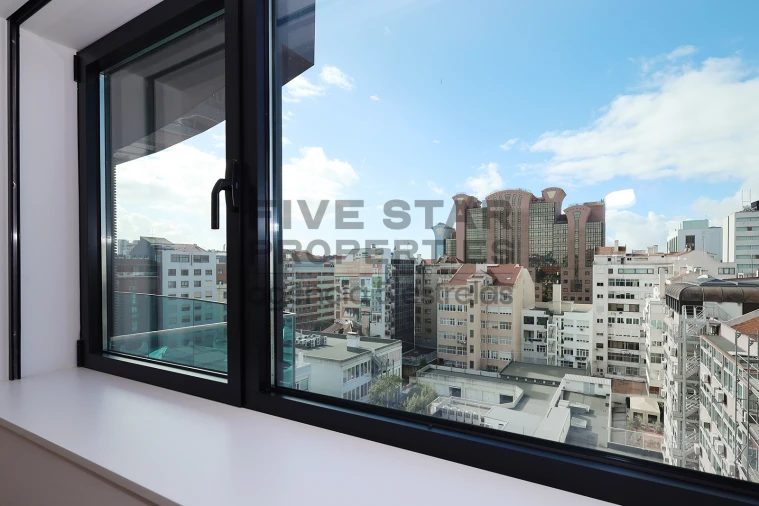 Apartamento T1 para Arrendamento em Avenidas Novas Foto 28