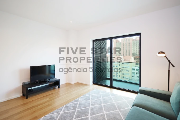 Apartamento T1 para Arrendamento em Avenidas Novas Foto 14