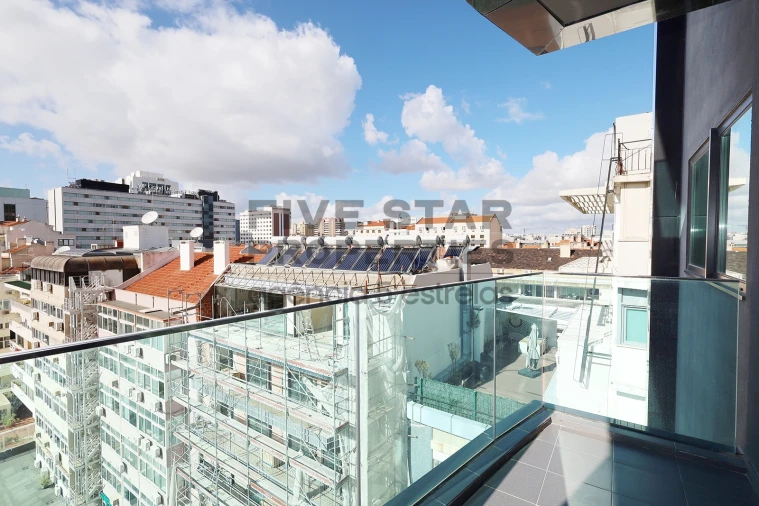 Apartamento T1 para Arrendamento em Avenidas Novas Foto 13