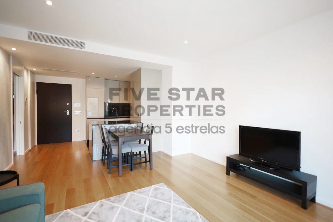 Apartamento T1 para Arrendamento em Avenidas Novas Foto 8