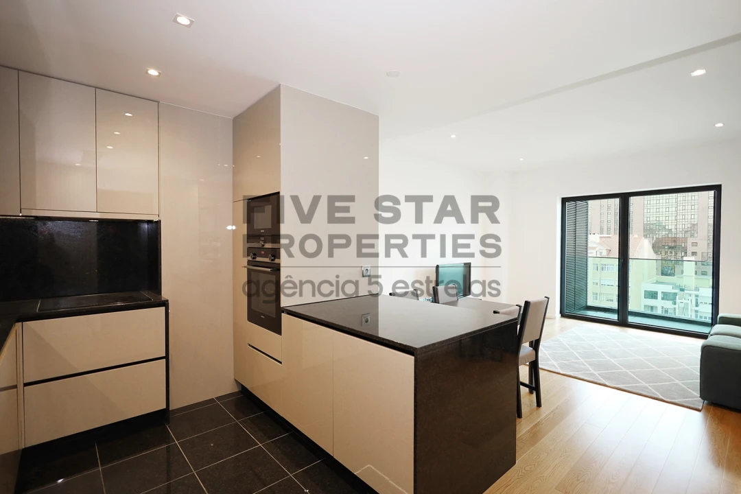 Apartamento T1 para Arrendamento em Avenidas Novas Foto 16