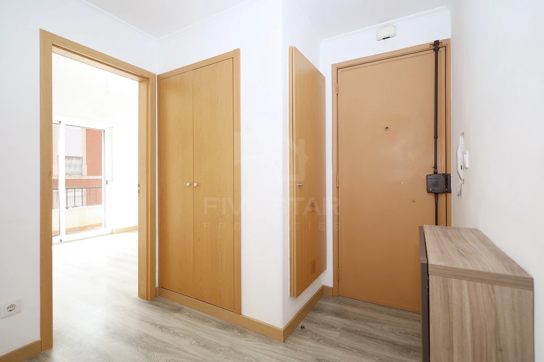 Apartamento T2 para Venda em São Vicente Foto 7