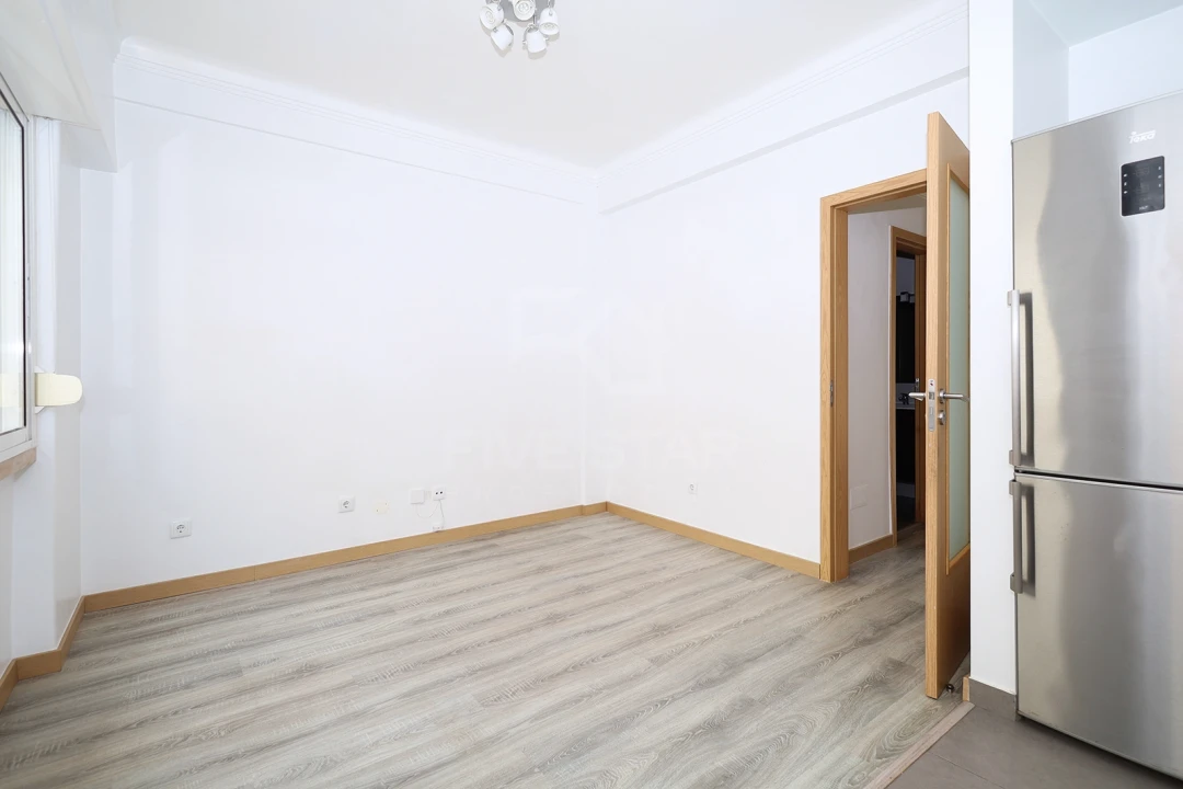 Apartamento T2 para Venda em São Vicente Foto 10