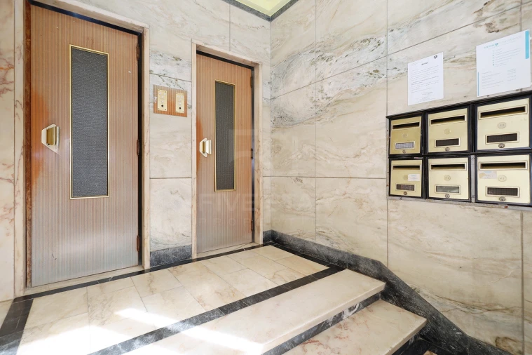 Apartamento T2 para Venda em São Vicente Foto 4