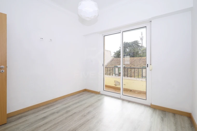 Apartamento T2 para Venda em São Vicente Foto 19