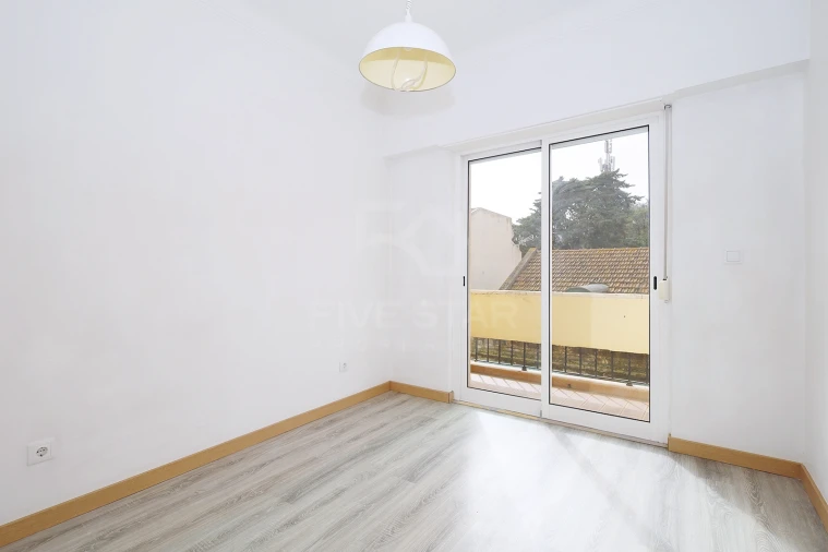 Apartamento T2 para Venda em São Vicente Foto 23