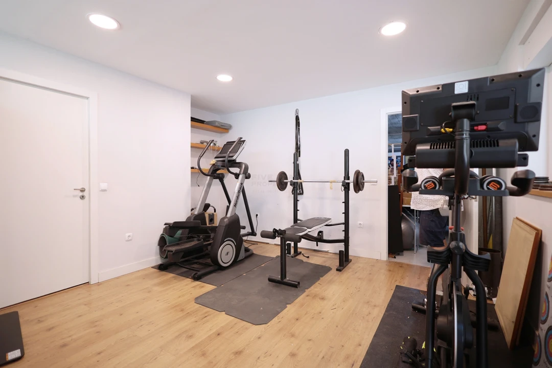 Moradia T6 para Venda em Queluz e Belas Foto 55