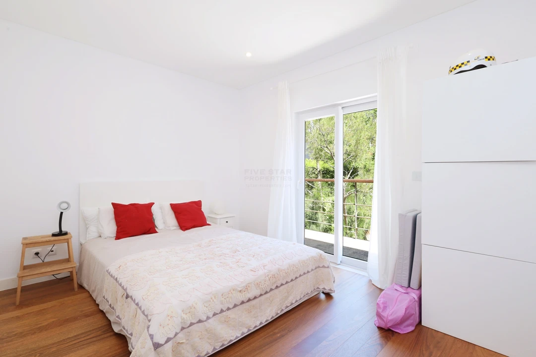 Moradia T6 para Venda em Queluz e Belas Foto 27