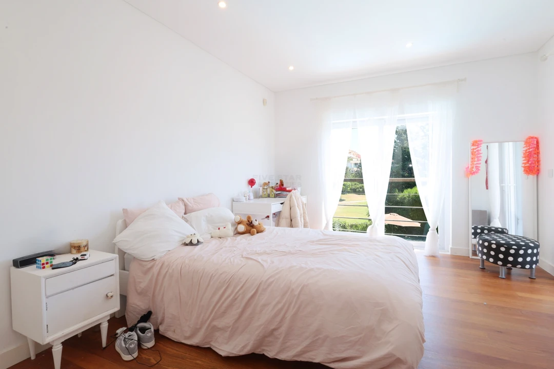 Moradia T6 para Venda em Queluz e Belas Foto 42