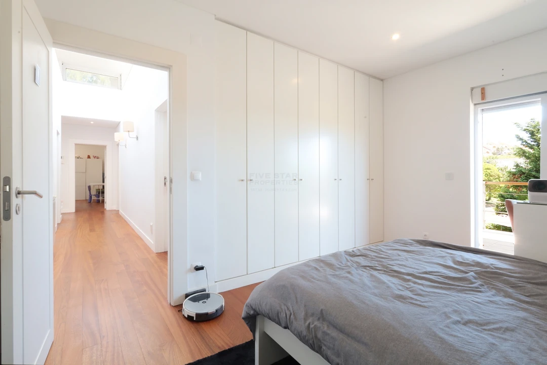 Moradia T6 para Venda em Queluz e Belas Foto 46