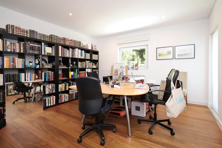 Moradia T6 para Venda em Queluz e Belas Foto 20