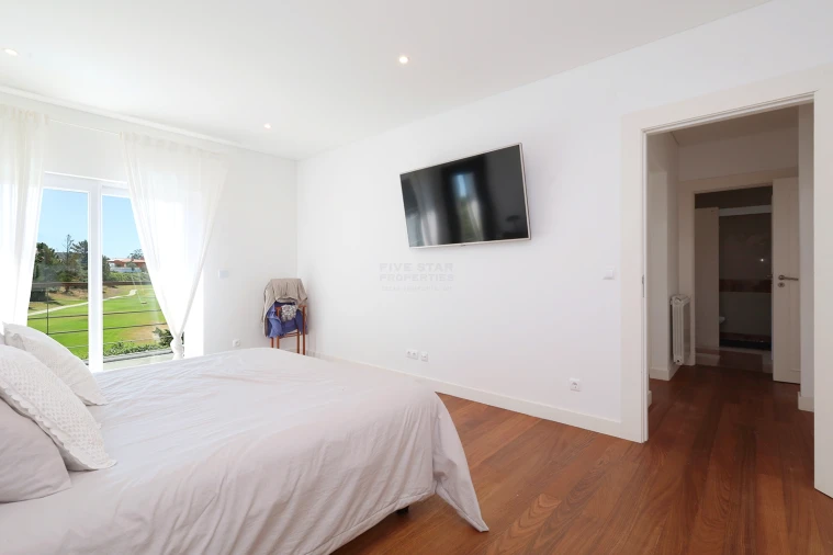 Moradia T6 para Venda em Queluz e Belas Foto 32