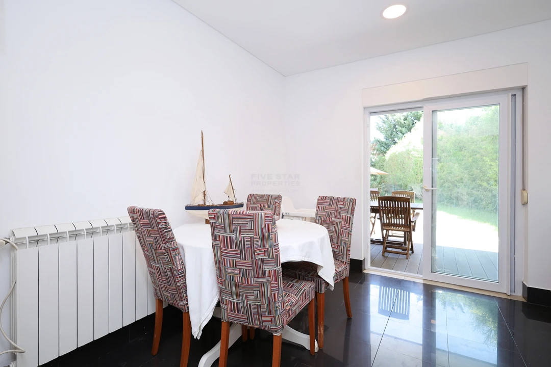 Moradia T6 para Venda em Queluz e Belas Foto 15