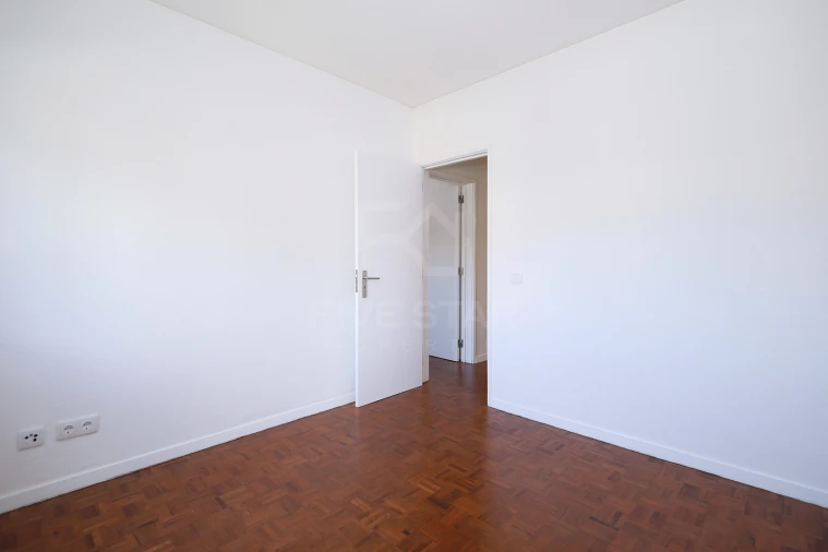 Apartamento T3 para Arrendamento em Cascais e Estoril Foto 32