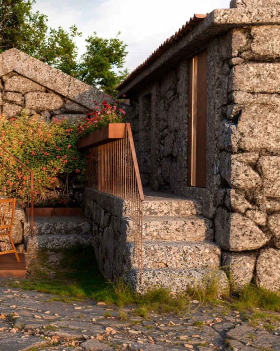 Moradia T1 para Venda em Castro Laboreiro e Lamas de Mouro Foto 1