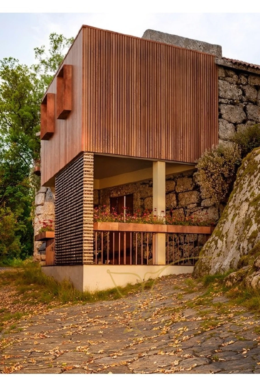 Moradia T0 para Venda em Castro Laboreiro e Lamas de Mouro Foto 1