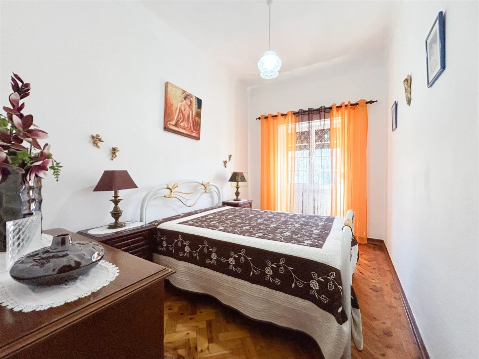 Apartamento T5 para Venda em Castelo Branco Foto 8