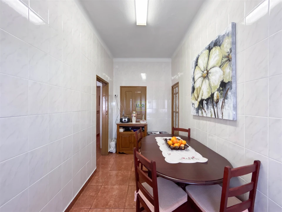 Apartamento T5 para Venda em Castelo Branco Foto 50