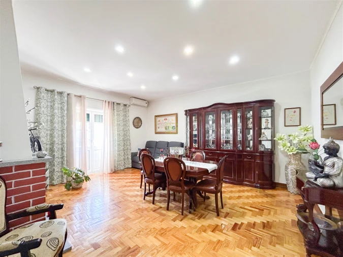 Apartamento T5 para Venda em Castelo Branco Foto 15