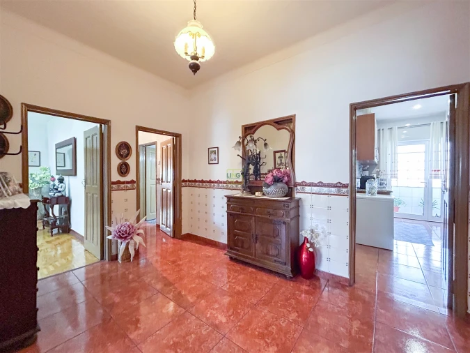 Apartamento T5 para Venda em Castelo Branco Foto 3