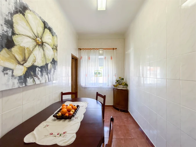 Apartamento T5 para Venda em Castelo Branco Foto 49