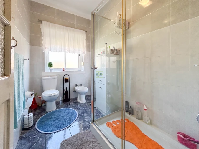 Apartamento T5 para Venda em Castelo Branco Foto 27