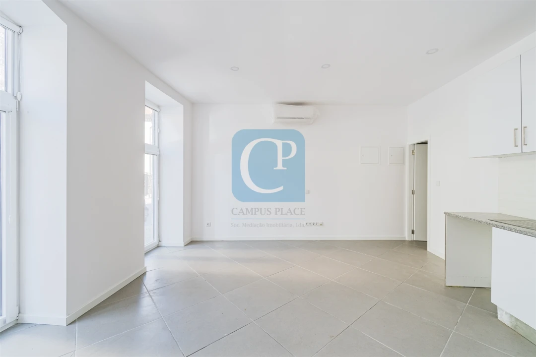 Prédio para Venda em São Mamede de Infesta e Senhora da Hora Foto 2