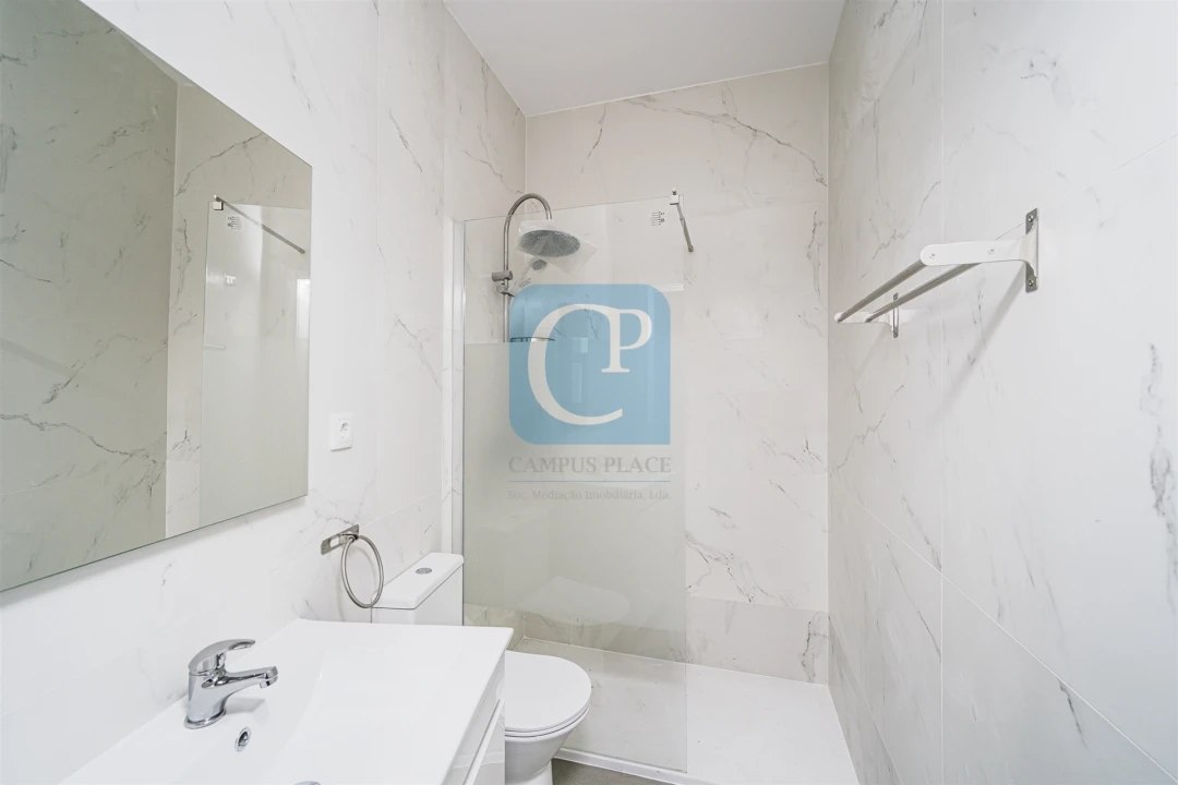 Prédio para Venda em São Mamede de Infesta e Senhora da Hora Foto 40