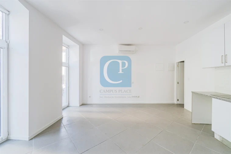 Prédio para Venda em São Mamede de Infesta e Senhora da Hora Foto 2