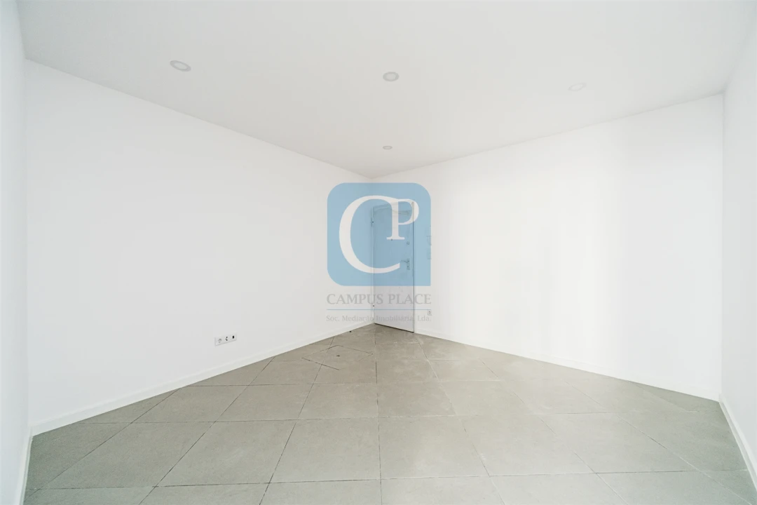 Prédio para Venda em São Mamede de Infesta e Senhora da Hora Foto 11