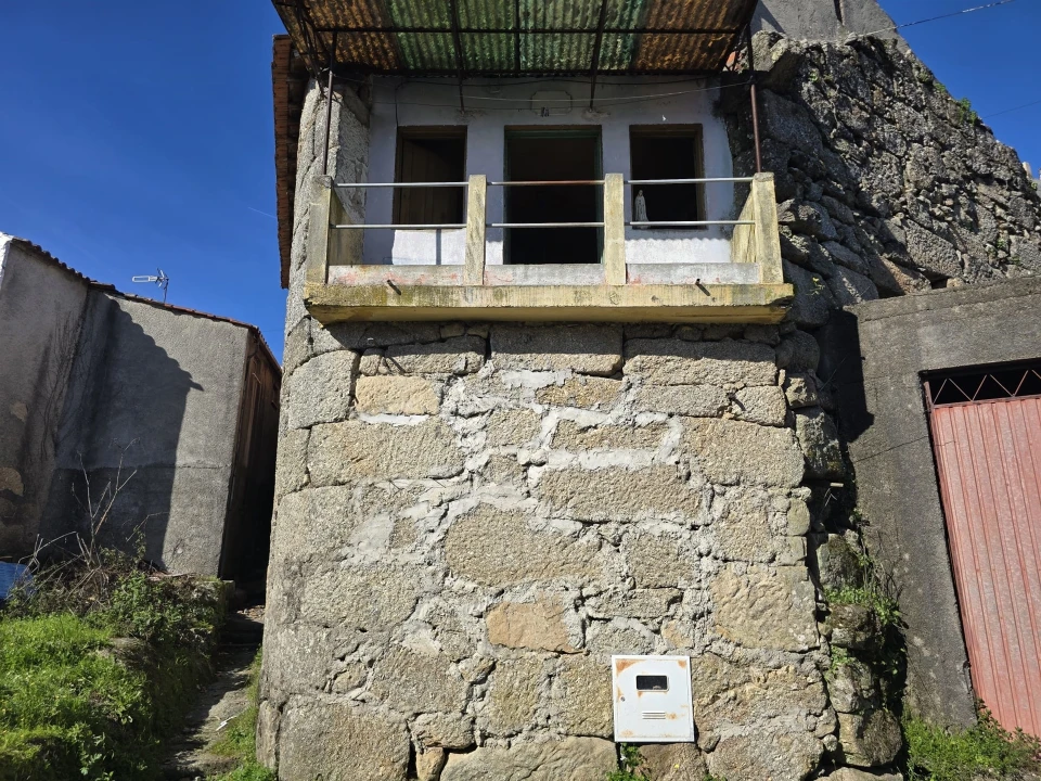 Moradia T3 para Venda em Silgueiros Foto 1