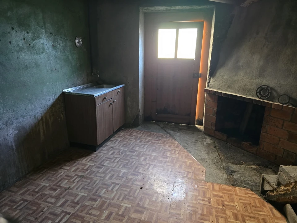 Moradia T3 para Venda em Silgueiros Foto 9