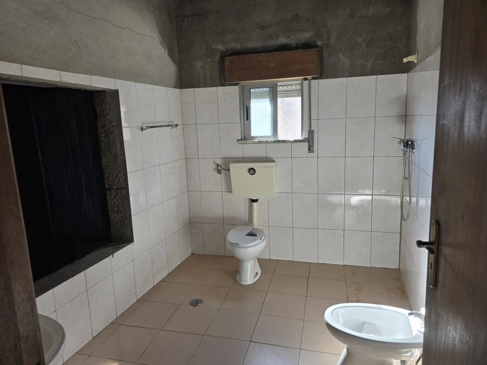 Moradia T3 para Venda em Silgueiros Foto 24