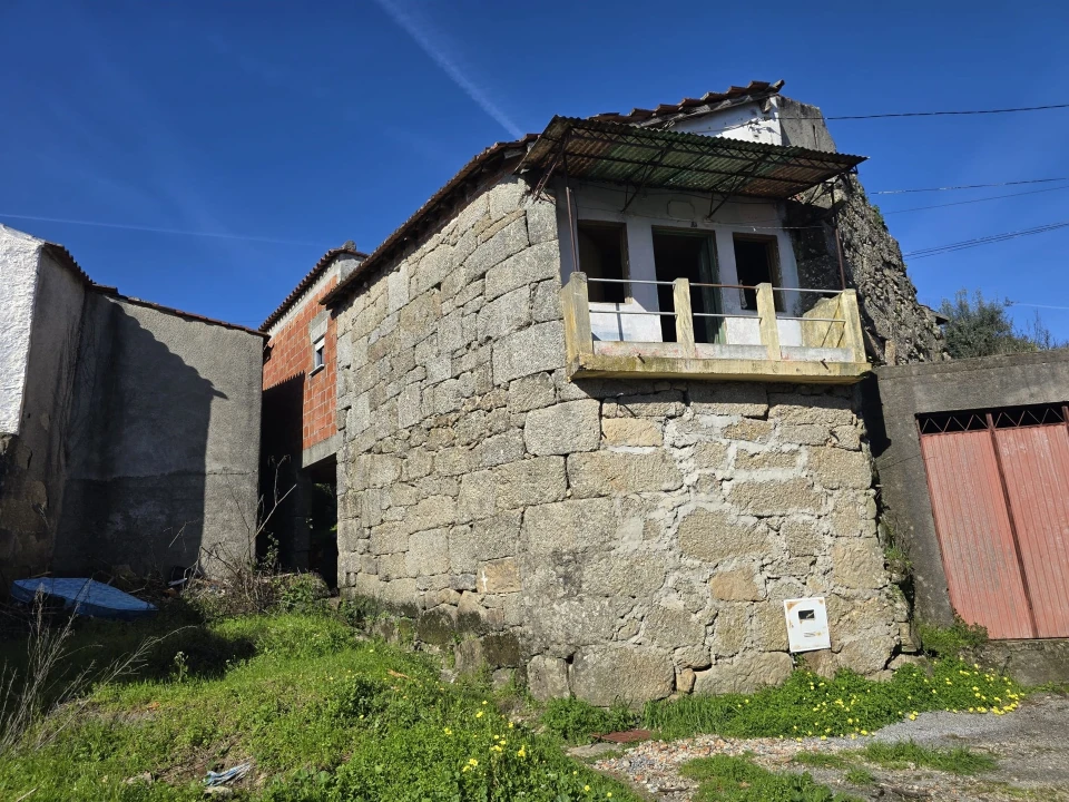 Moradia T3 para Venda em Silgueiros Foto 2