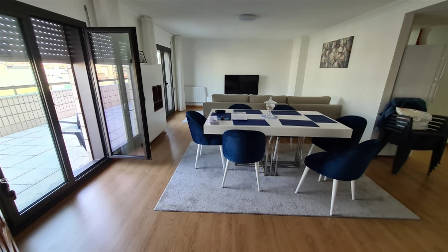 Apartamento T3 para Venda em Aver-O-Mar, Amorim e Terroso Foto 1