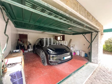 Moradia T8 para Venda em Oeiras e São Julião da Barra, Paço de Arcos e Caxias