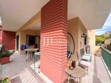 Moradia T8 para Venda em Oeiras e São Julião da Barra, Paço de Arcos e Caxias