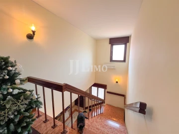 Moradia T8 para Venda em Oeiras e São Julião da Barra, Paço de Arcos e Caxias