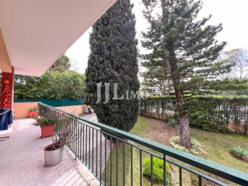 Moradia T8 para Venda em Oeiras e São Julião da Barra, Paço de Arcos e Caxias