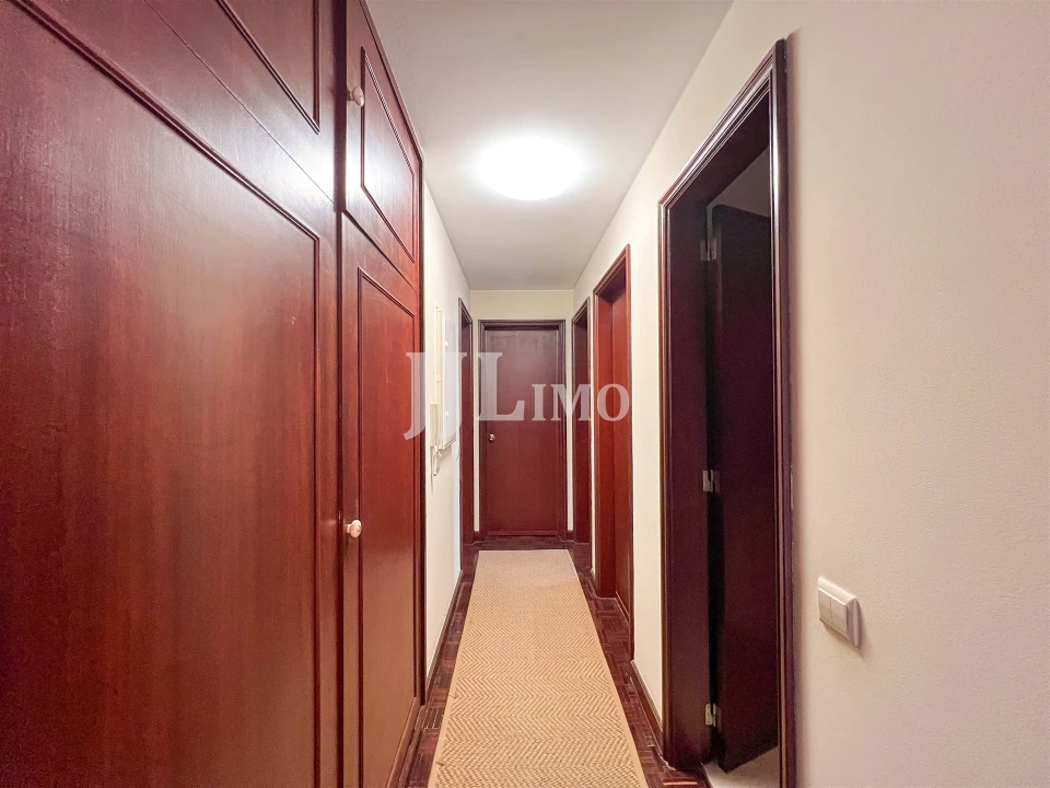 Moradia T8 para Venda em Oeiras e São Julião da Barra, Paço de Arcos e Caxias Foto 14