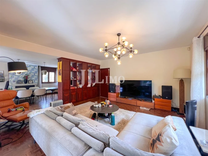 Moradia T8 para Venda em Oeiras e São Julião da Barra, Paço de Arcos e Caxias Foto 13