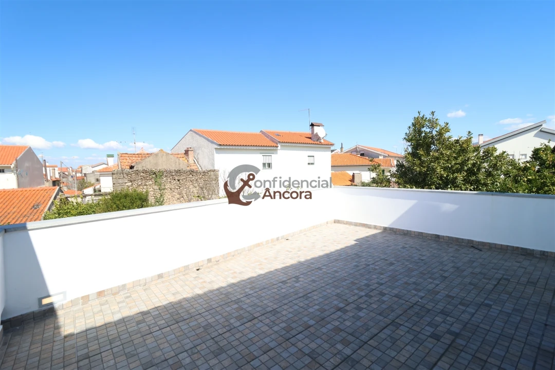 Moradia T2 para Venda em Melo e Nabais Foto 32