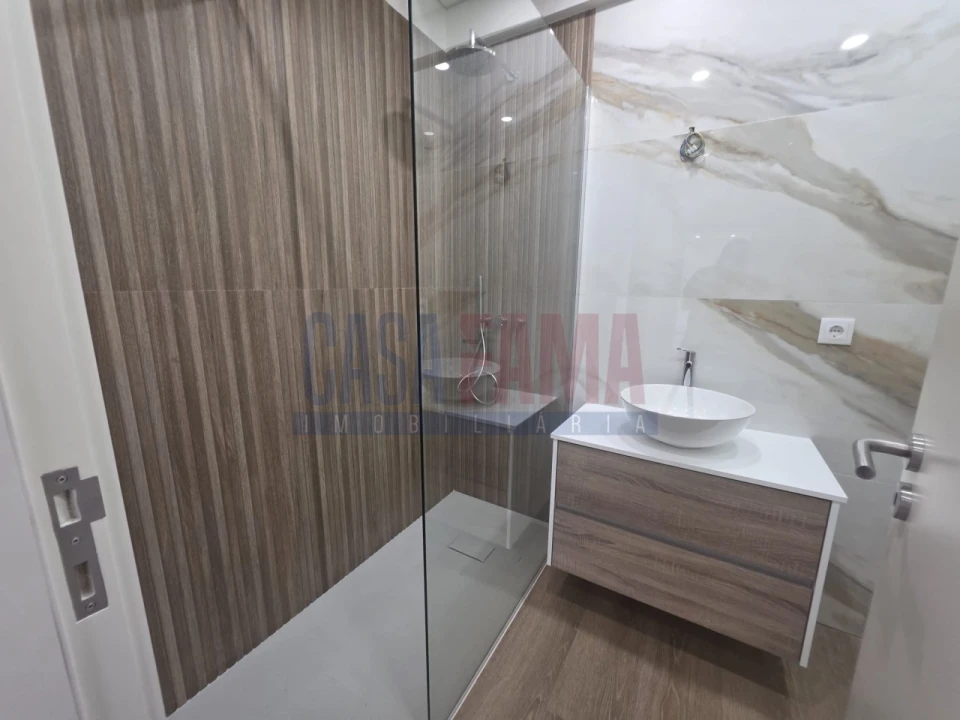 Apartamento T2 para Venda em Santa Marinha e São Pedro da Afurada Foto 12