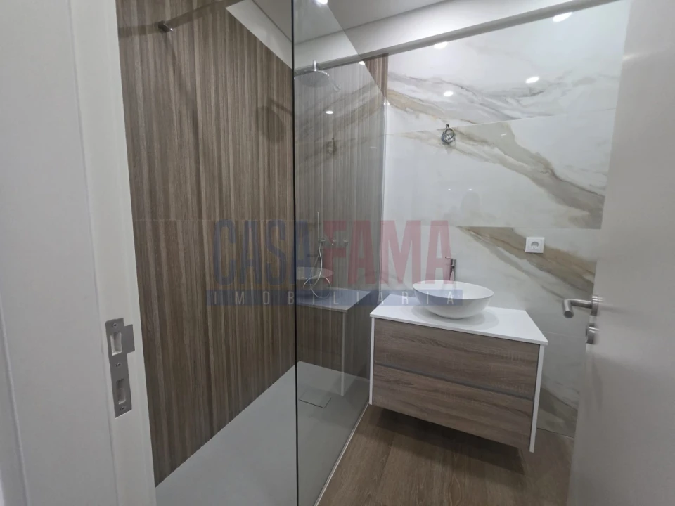 Apartamento T2 para Venda em Santa Marinha e São Pedro da Afurada Foto 14