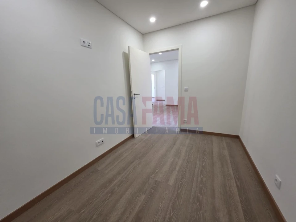 Apartamento T2 para Venda em Santa Marinha e São Pedro da Afurada Foto 19
