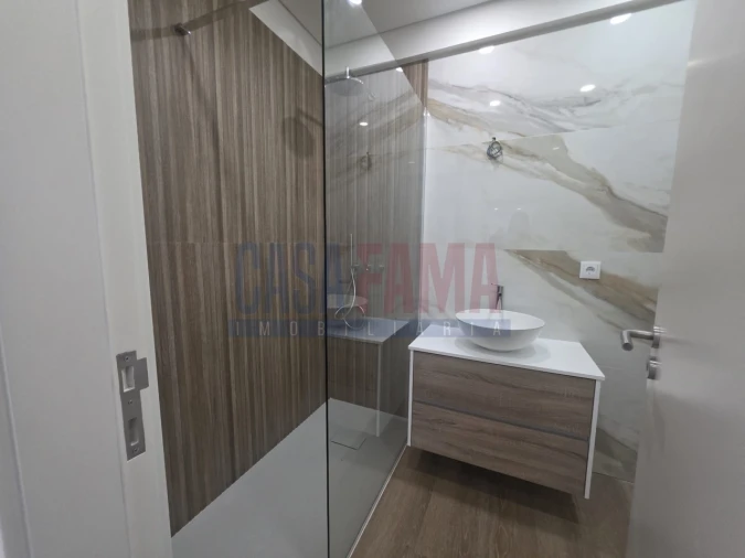 Apartamento T2 para Venda em Santa Marinha e São Pedro da Afurada Foto 14