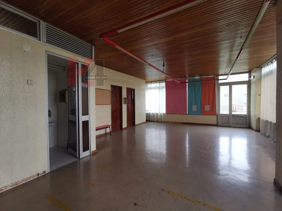 Loja para Venda em Odivelas Foto 18