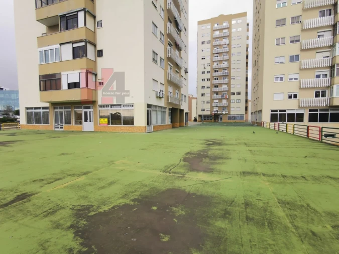 Loja para Venda em Odivelas Foto 3