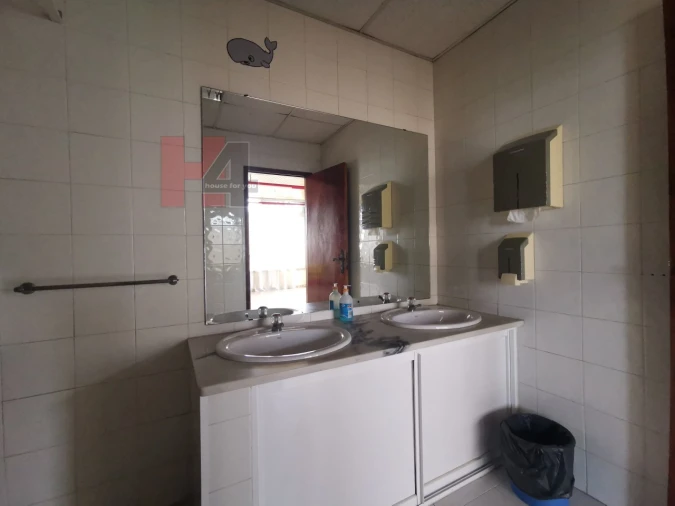 Loja para Venda em Odivelas Foto 16